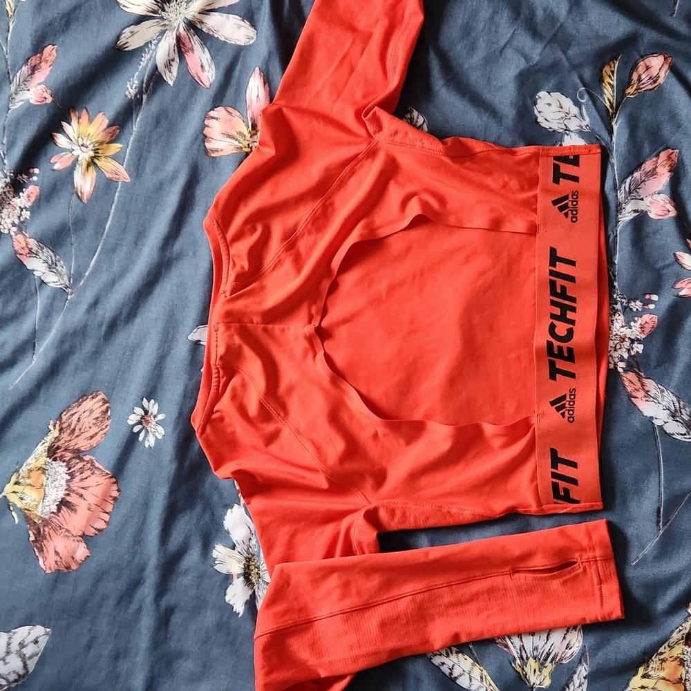 ADIDAS TECHFIT cropped top